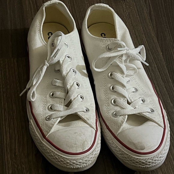 White converse sneakers women’s 9 or mens 7 - Picture 1 of 2